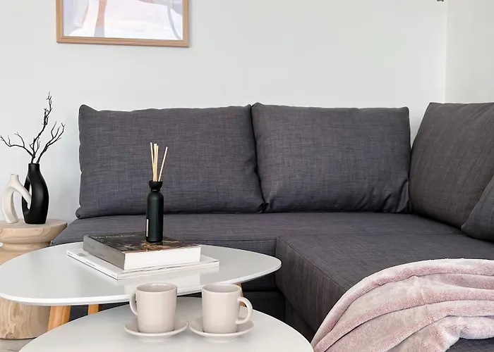 Skol 937b By Completely Marbella